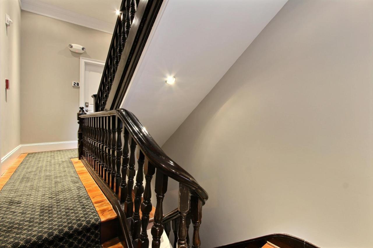 The Suites At Bay 薩凡納 外观 照片