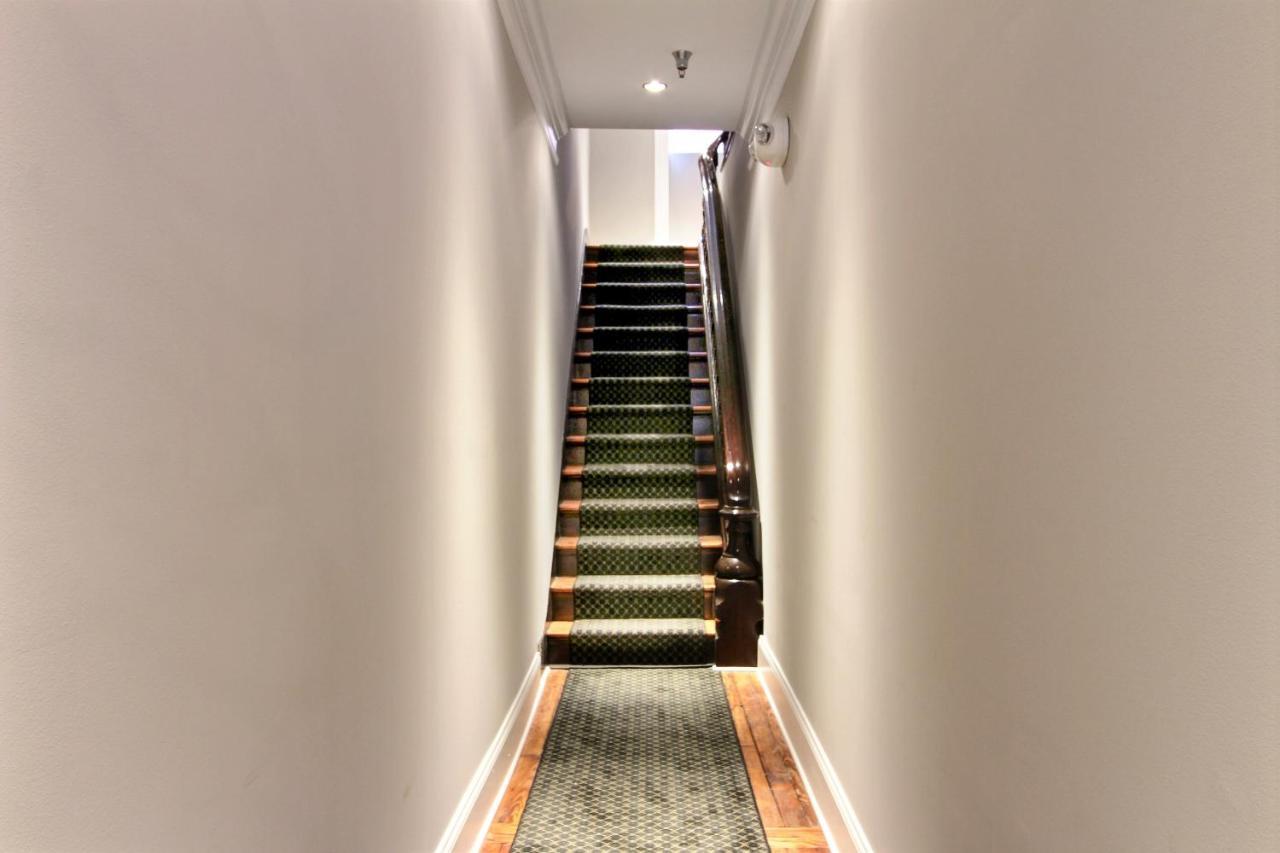 The Suites At Bay 薩凡納 外观 照片